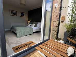 4 室のベッドルーム、客室ごとに異なる装飾、客室ごとに異なるインテリア、WiFi (無料)