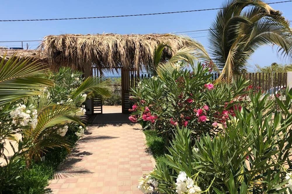 Hotel Vichayo