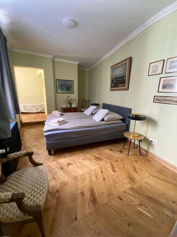 1 bedroom, iron/ironing board, WiFi, bed sheets