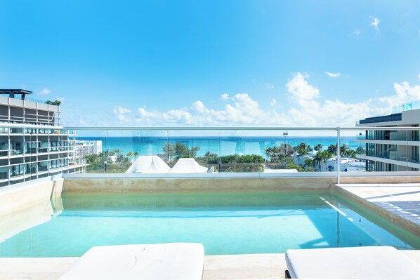 Piscine extérieure