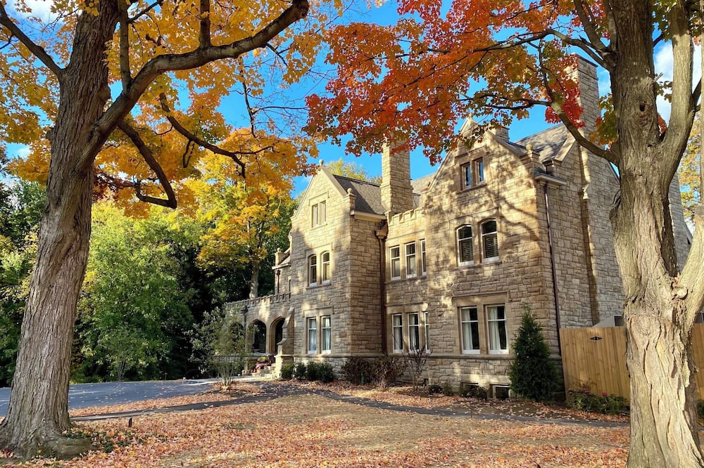 The Willoughby House