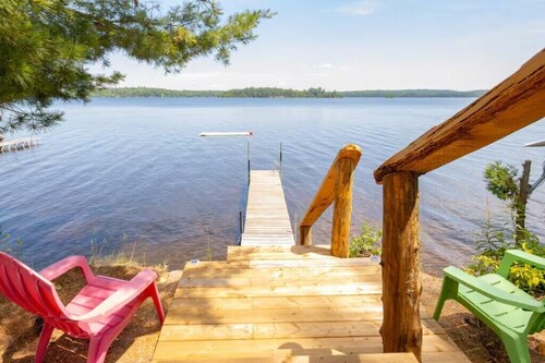 Enjoy the Autumn colours on the edge of Algonquin park at Gramma's on the Lake