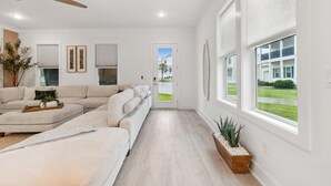Unclassified image, 2 of 53, button - 224 W Willow Mist Rd (Panama City Beach)