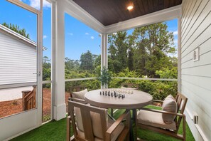 Outdoor dining - 224 W Willow Mist Rd (Panama City Beach)