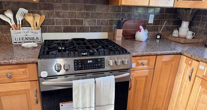 A Cozy home, centrally located with free parking