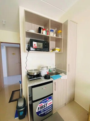 Shared Dormitory, 1 Bedroom, Accessible, City View | Interior