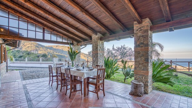 Unclassified image, 1 of 26, button - Stunning home in Montepaone (Montepaone)