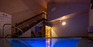 Pool - Belamere Suites - The Grand Royal Swimming Pool Suite In Georgia (Cumming)
