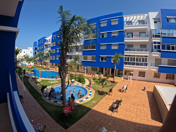 Pool - Beautiful apartment with pool view (Unknown)