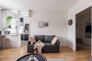 Apartment, Pets Allowed, City View | Living area