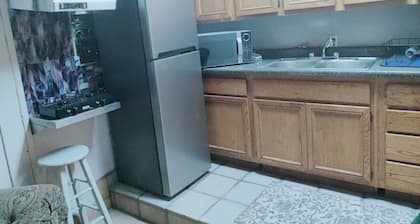 Charming studio in quaint Ensenada with WiFi, fitness room