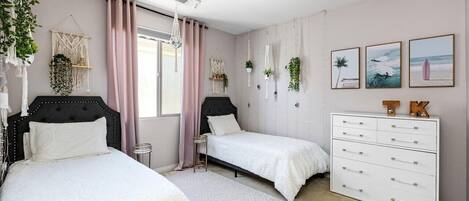 4 chambres, fer et planche Ă repasser, Wi-Fi, literie fournie