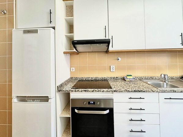 Mikrowelle, Ofen, Herdplatte