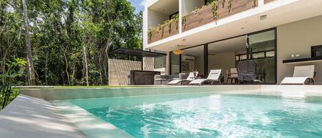 บริเวณภายนอก