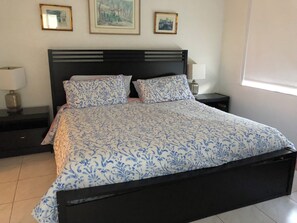 2 bedrooms, WiFi, bed sheets - Pavilion 2-bedroom apartment in gorgeous Miami Beach with WiFi, fitness room (Miami Beach)