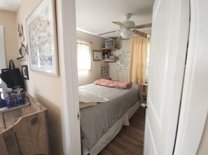 3 bedrooms, in-room safe, free WiFi, bed sheets