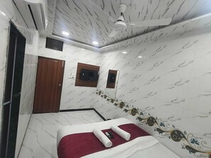 Free WiFi - hotel SR residency (Mumbai)