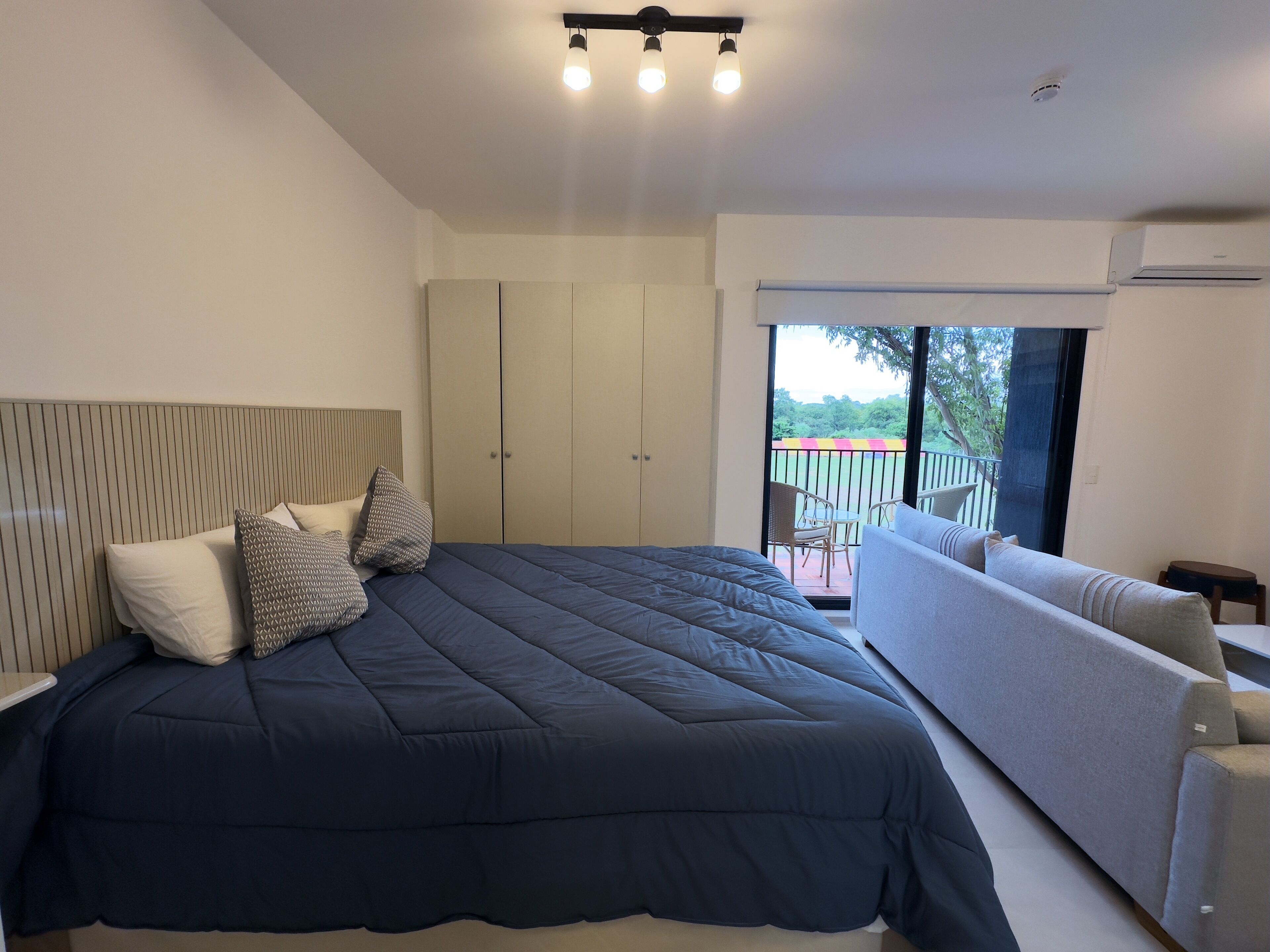1 bedroom, iron/ironing board, free WiFi