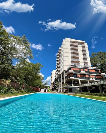 Pool. Modern apartment in Luque close to Asunción 114