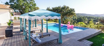 Vibrant 3.5-acre Paso Escape with Pool, Hot Tub & Views!