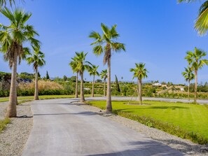 Property grounds - Cubo's Villa Palmera for Adults / private pool / adults only / free Wi-Fi (Alhaurín el Grande)