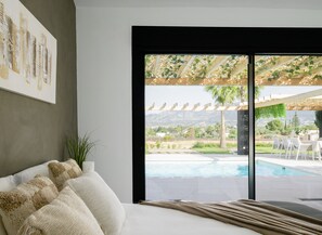 3 chambres, fer et planche à repasser, Wi-Fi gratuit, draps fournis
