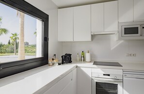 Fridge, microwave, oven, dishwasher