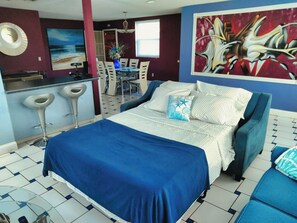 2 bedrooms, desk, iron/ironing board, free WiFi