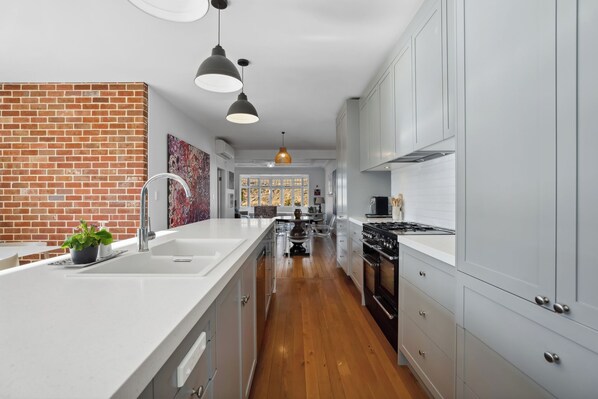 Fridge, microwave, dishwasher, coffee/tea maker