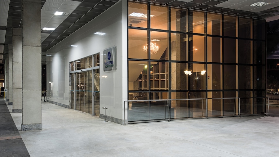 Actuall Convention by Summit Hotels