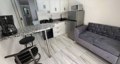 Room-condo Facing the Pool in the Heart