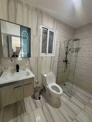 Chambre, 1 chambre, accessible aux personnes à mobilité réduite, fumeur | Salle de bain