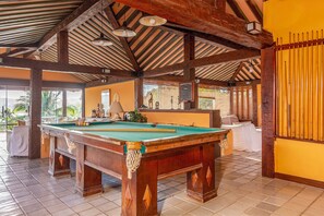 Deluxe Villa | Games room - Bz81 Pé na areia na Praia da Ferradura (Buzios)