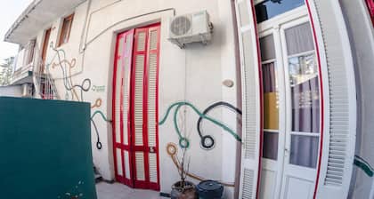 La Comunidad Hostel