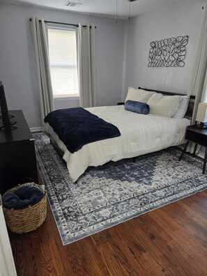 2 bedrooms, WiFi, bed sheets