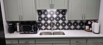 Cottage on 15th-Charming 2 Bedroom, Cottage on 15th-Charming 2 Bedroom