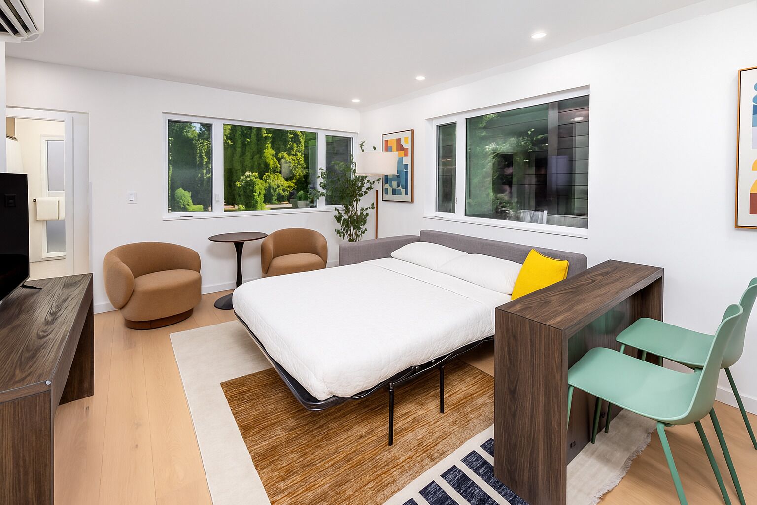 Apartment, 1 Queen Bed with Sofa bed, Kitchen | Living room