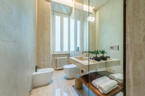 Hair dryer, towels