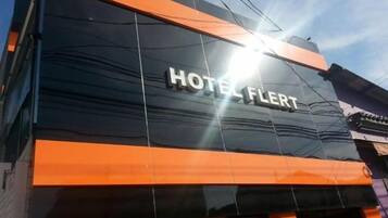 Fachada de la propiedad