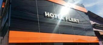 Hotel Flert Santana