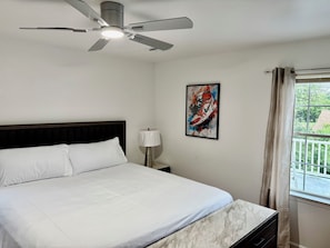 2 bedrooms, WiFi, bed sheets - Cozy 2-bedroom apartment with WiFi, AC, large outdoor balcony (Belleville)