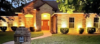 Spacious 4-bedroom house in charming Graham, Tx