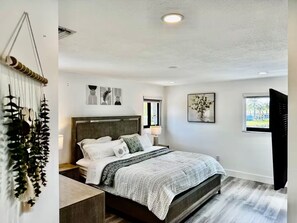 4 bedrooms, iron/ironing board, WiFi, bed sheets - The Palms - Lux Home in Miami w Pool & Huge Patio (Miami)