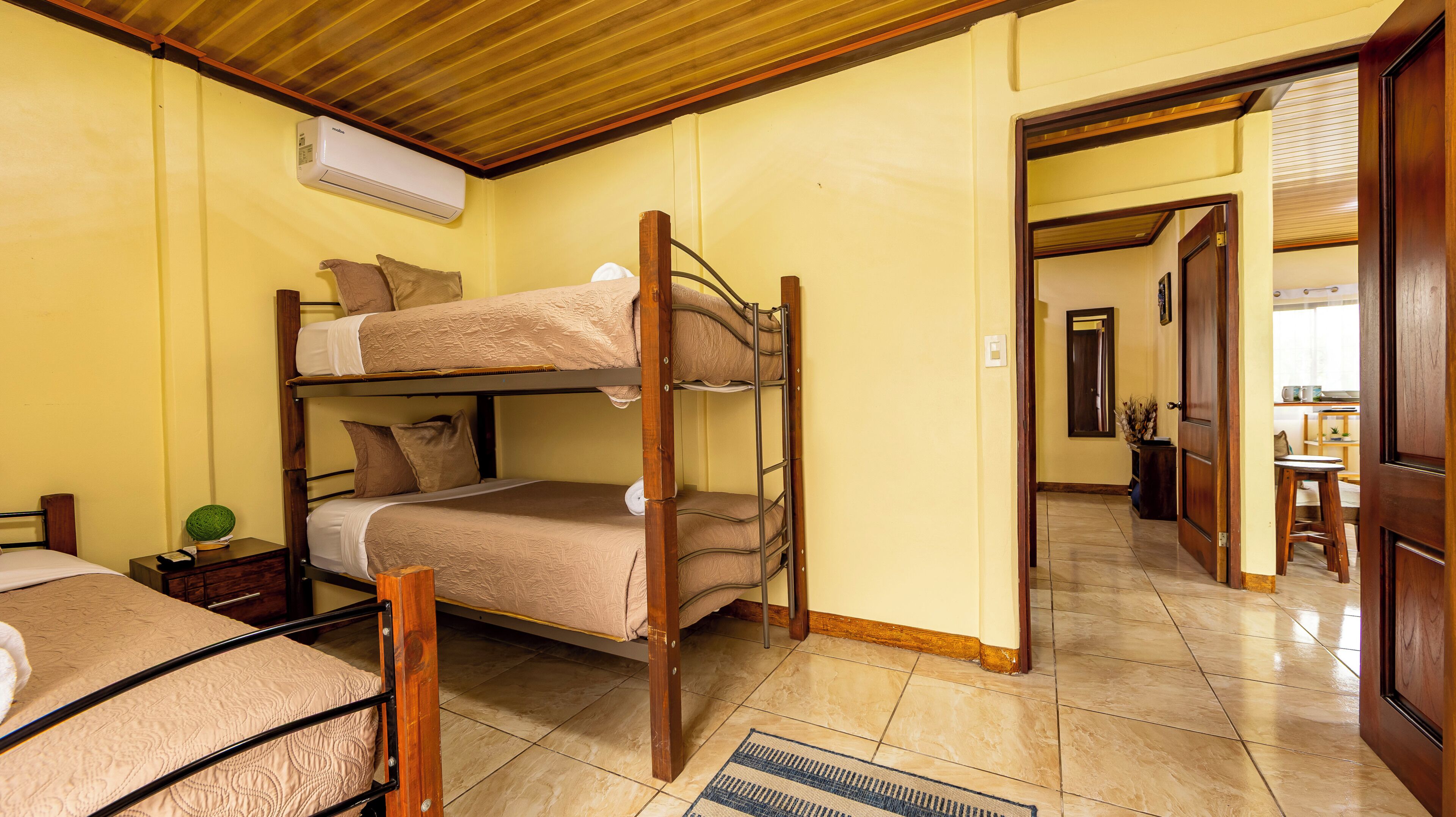 Appartement Familial, 2 chambres | Fer et planche à repasser, Wi-Fi gratuit, draps fournis