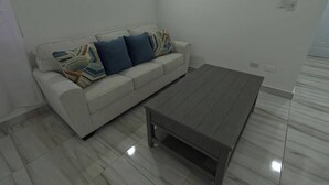 Chambre, 2 chambres, fumeur, vue ville | Salle de séjour