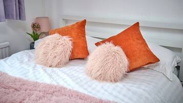 3 bedrooms, Internet