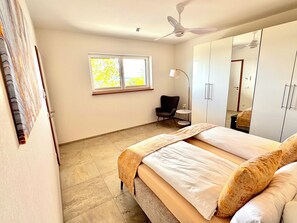 3 Schlafzimmer, Bügeleisen/Bügelbrett, WLAN, Bettwäsche