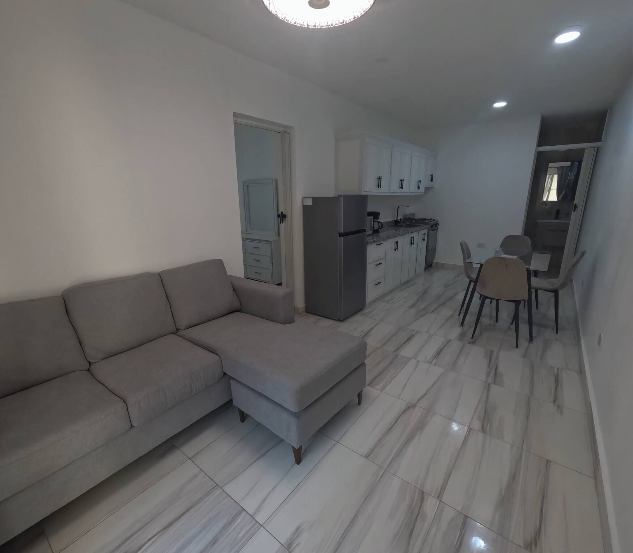 Room, 1 Bedroom, Accessible, Smoking | Ruang tamu