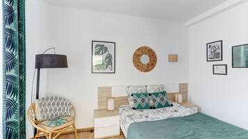 2 chambres, fer et planche Ă repasser, Wi-Fi gratuit, draps fournis