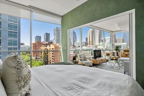 2 bedrooms, desk, free WiFi, bed sheets
